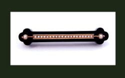 14k Gold Pearl and Onyx Victorian Bar Pin Front