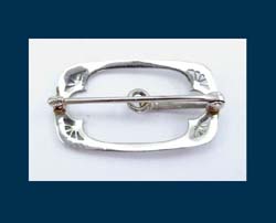 14k Gold Filigree Buckle Pin Back