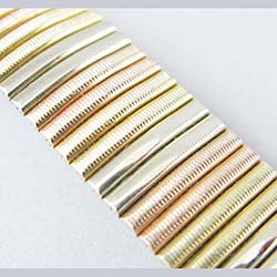 14k Tri Color White, Yellow and Rose Gold Bracelet Close
