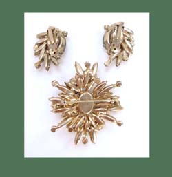 Turquoise Glass Cabochon and Olivine Rhinestone Pin and Earrings Back